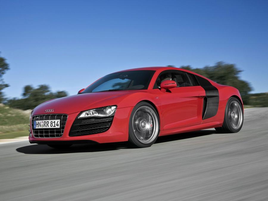  Audi R8 V10 2009 года  (EU) (фото 3 из 40)